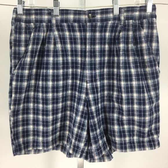 ladies shorts size 18